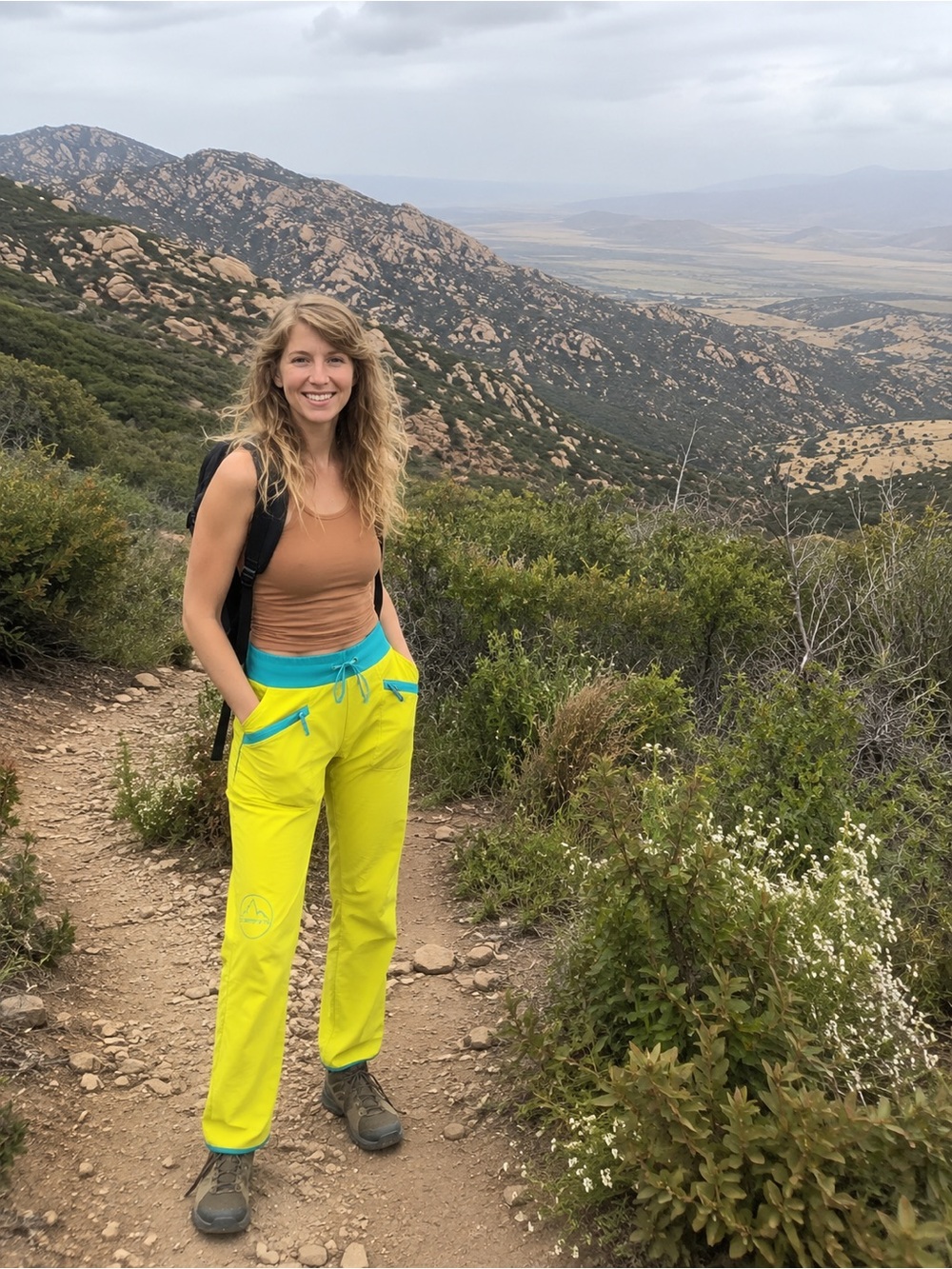 La Sportiva Women’s Climbing Pants Size Small Neon & Turquoise Made in Italy